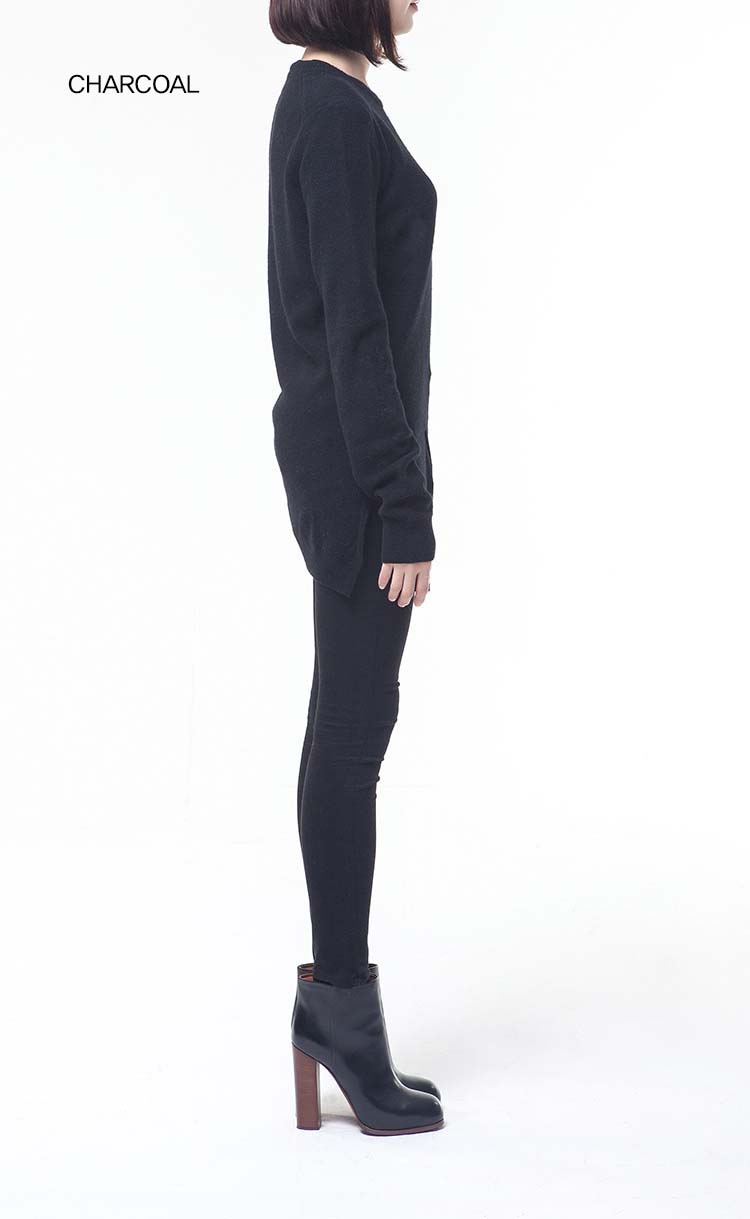 round neck slit pullover