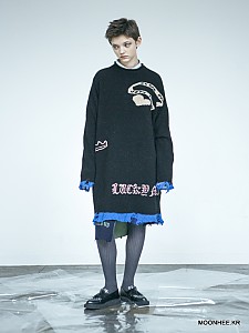 Angel Graphic Boxy Sweater [BLACK]
