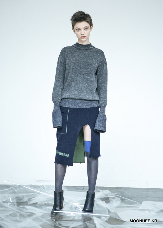 Bell Cuffs Sweater[GREY]