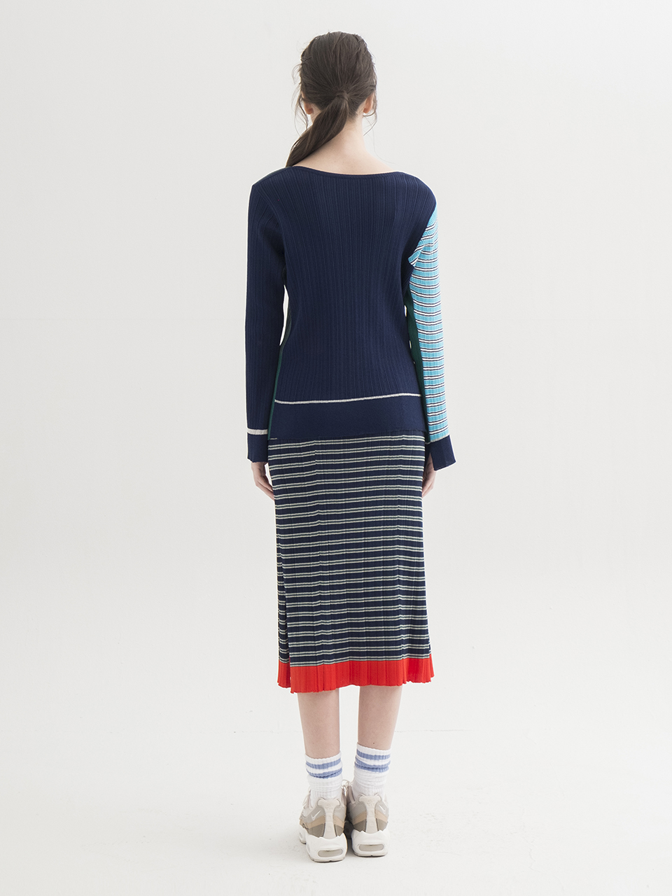 Color-Block Ribbed Pullover