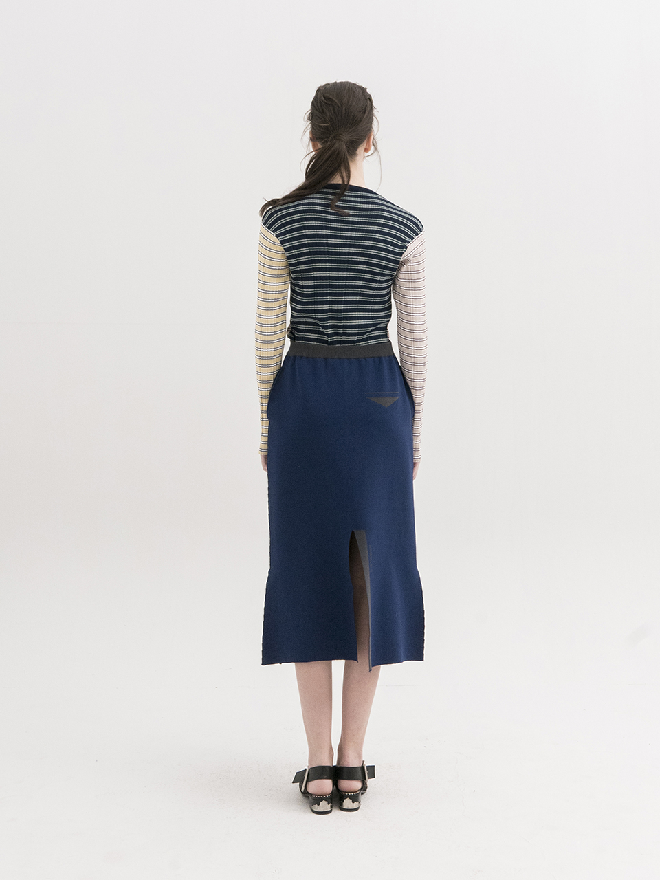 Contrast Stitch Knit Slit Skirt