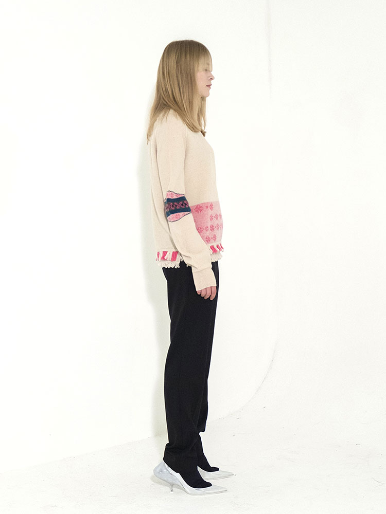 Flower Motif Jacquard Ribbed Pullover - IVORY